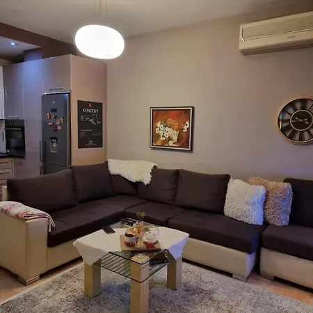 Center Luxury Апартаменты *